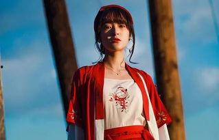 娱乐吃瓜徐娇,从童星到时尚达人，娱乐界的吃瓜女王